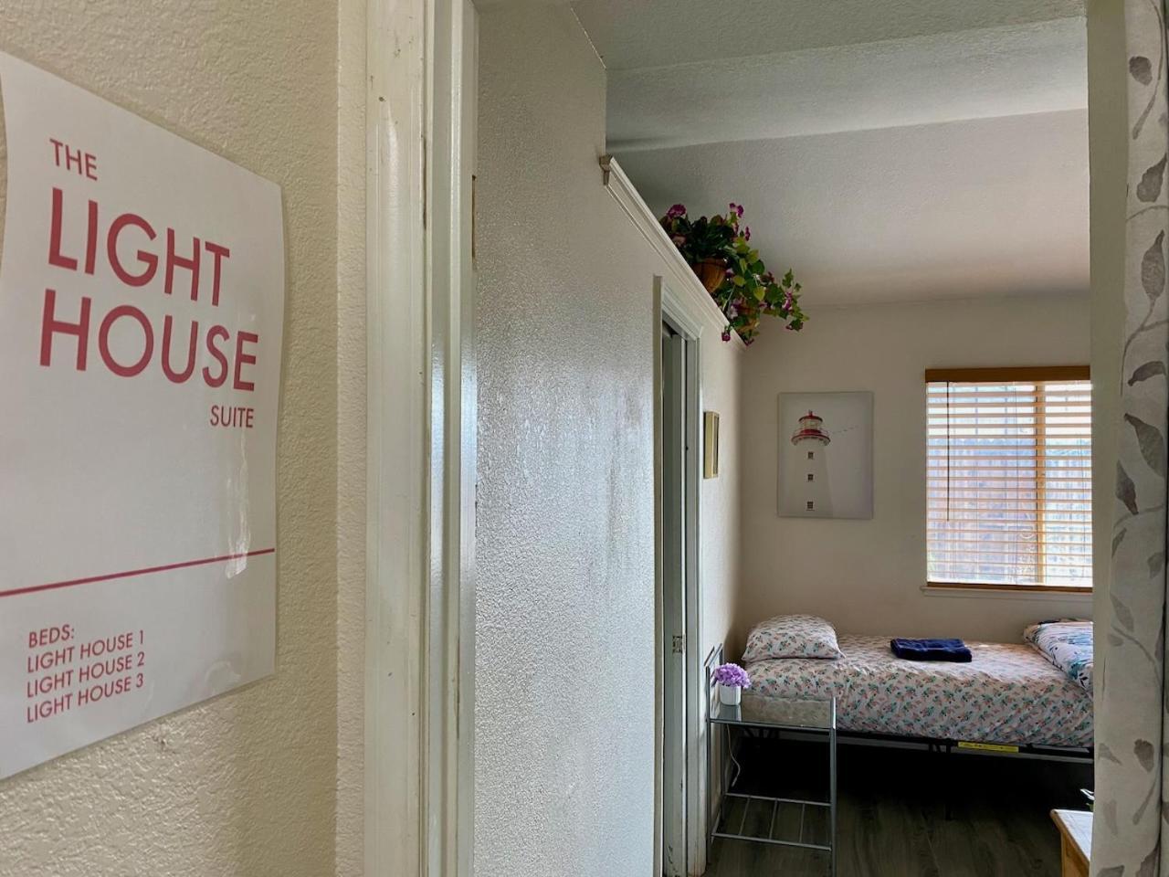 Whole Family - Wolfgram Hostel Elk Grove Kamer foto